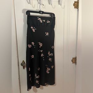 Free People. Black Midi Skirt. Size 4.